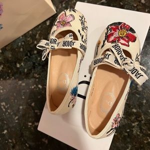 Kids dress shoe size 10 new never worn